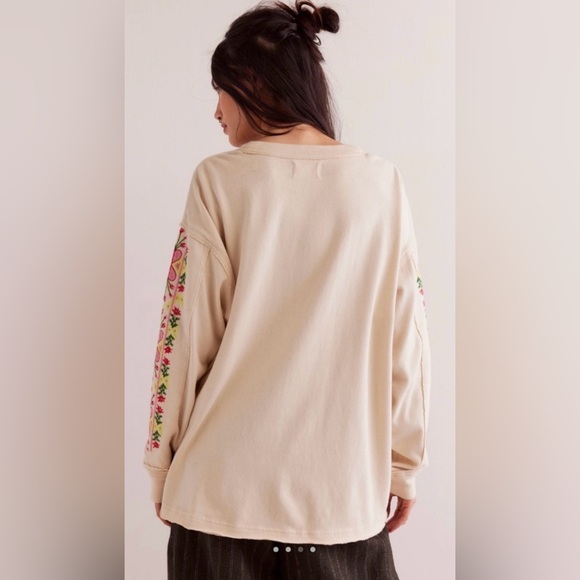 NWOT Free People M We the Free All My Heart Tee in Ivory Tunic Top New $128 - Picture 3 of 7